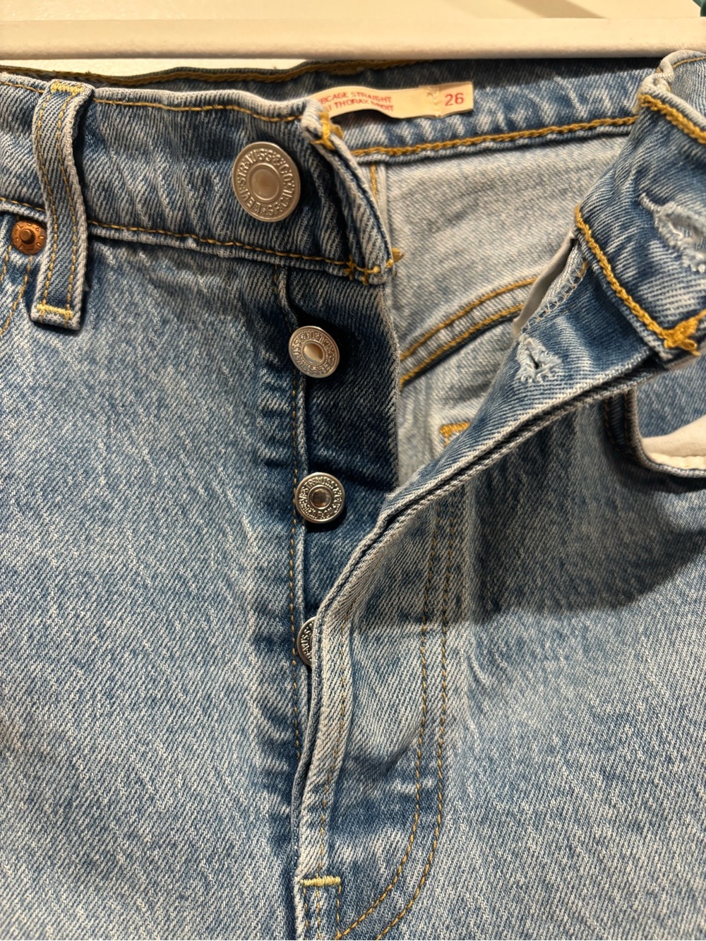 Levi’s Ribcage Straight Jeans - Picture 6 of 6